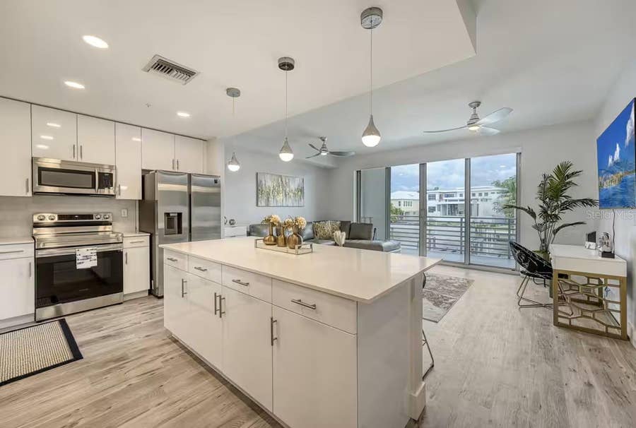 Property photo for 1709 N TAMIAMI TRAIL, #220, Sarasota, FL