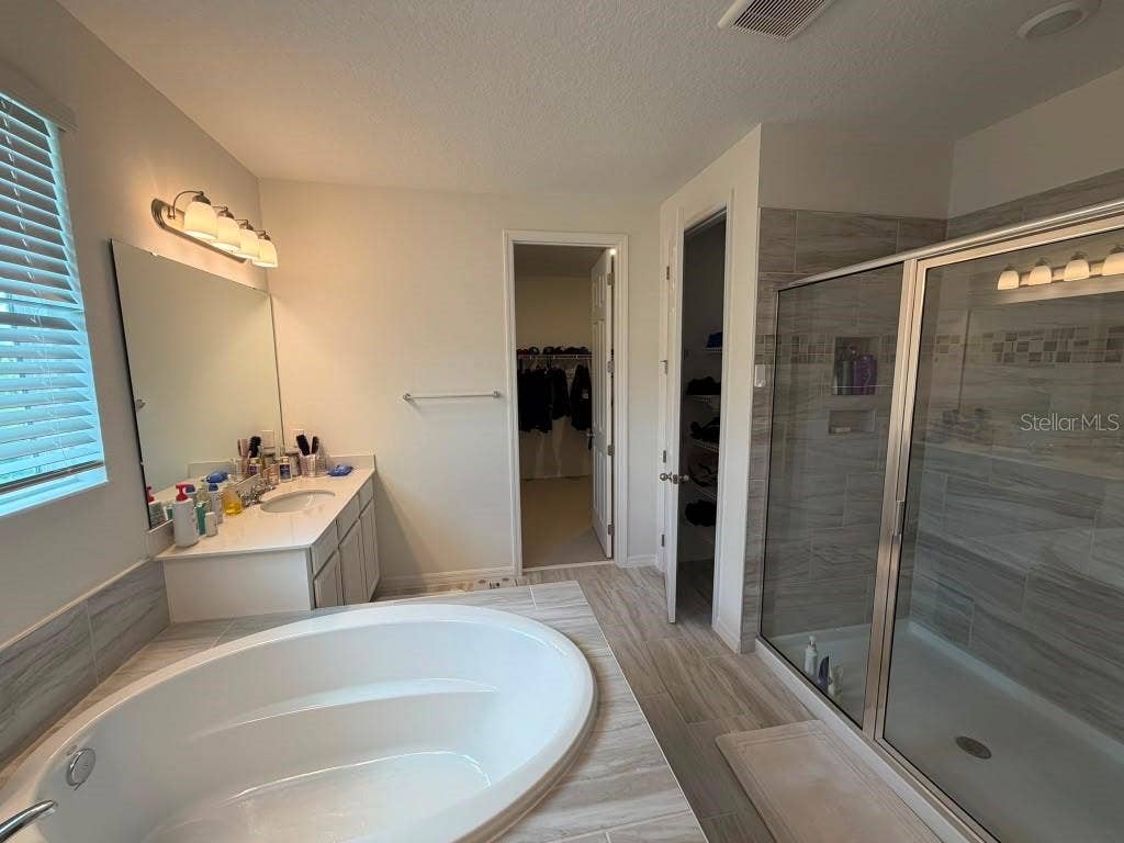 16091 SILVER BROOK WAY, Winter Garden, FL 34787 16091 SILVER BROOK WAY, Winter Garden, FL 34787