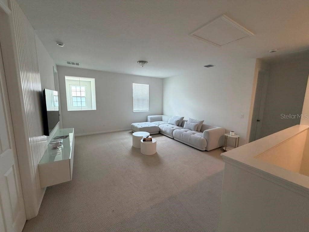 16091 SILVER BROOK WAY, Winter Garden, FL 34787 16091 SILVER BROOK WAY, Winter Garden, FL 34787