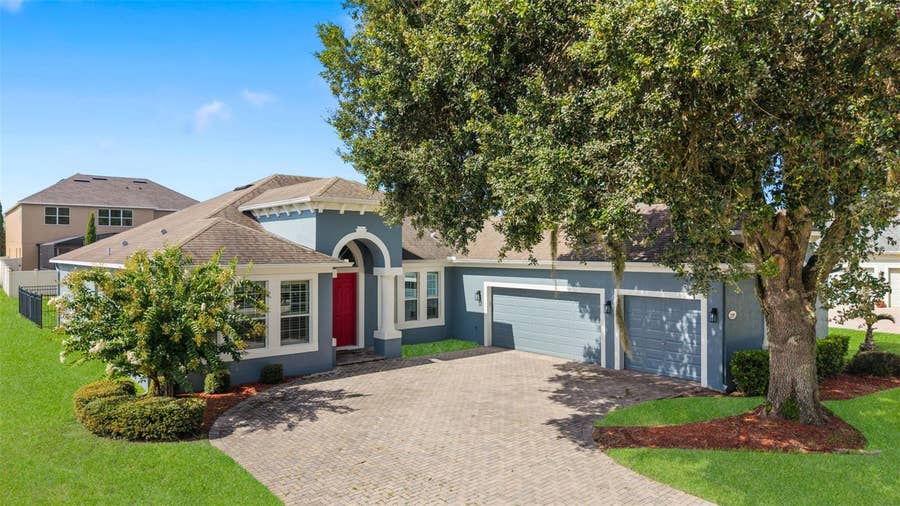 Property photo for 2100 MISTY GLEN DRIVE, Apopka, FL