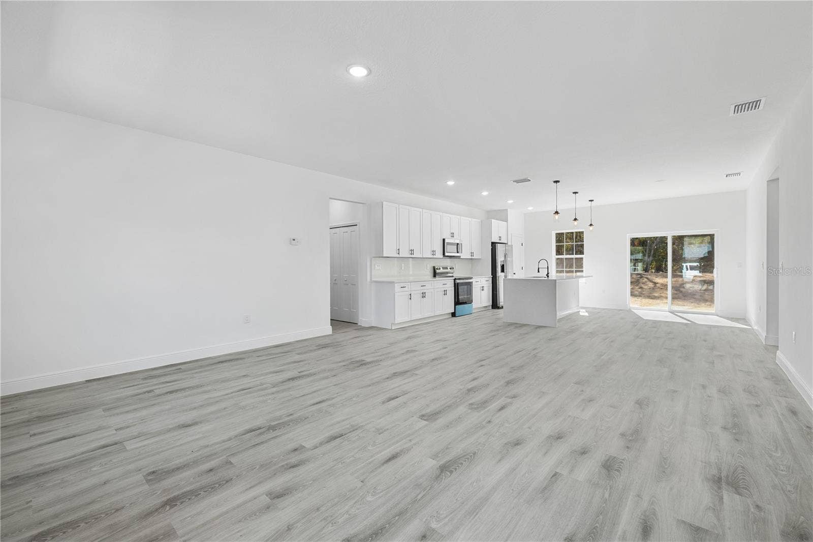 7674 N VOYAGER DRIVE, Citrus Springs, FL 34433