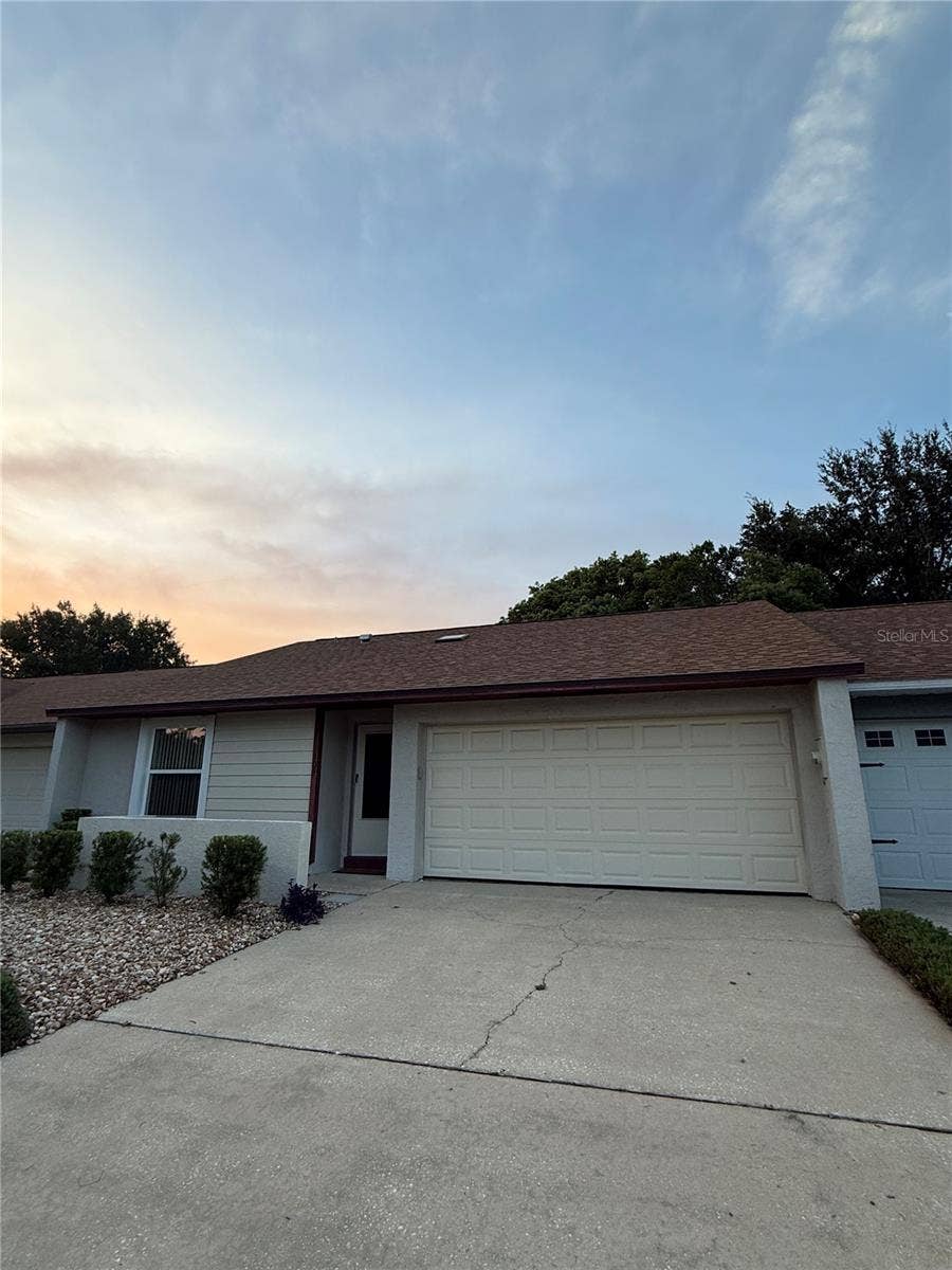 Property photo for 102 EDGEWATER CIRCLE, Sanford, FL