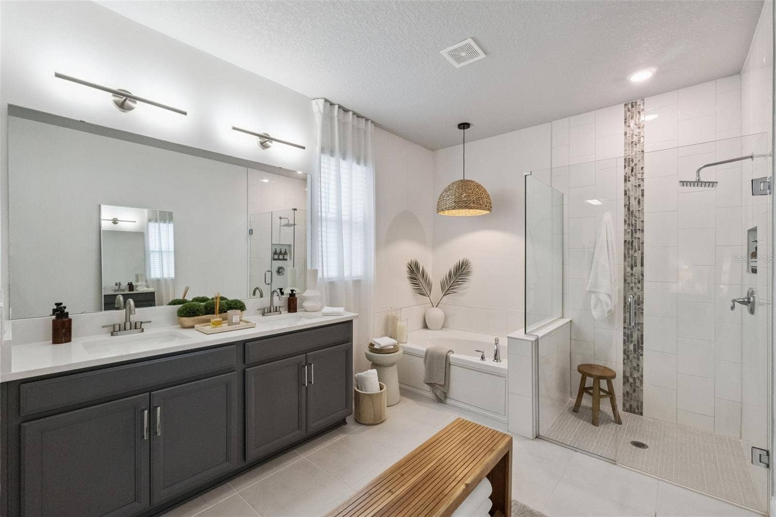 6935 HIGGS ALLEY, Orlando, FL 32827 Primary Bath