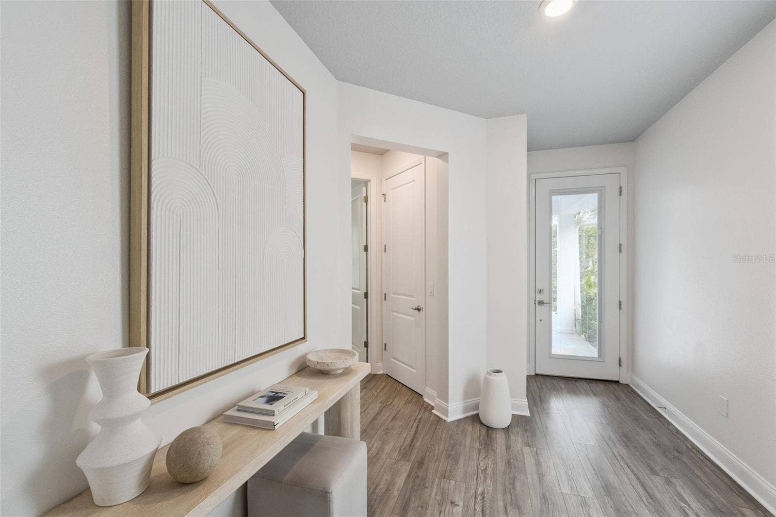 6935 HIGGS ALLEY, Orlando, FL 32827 Foyer