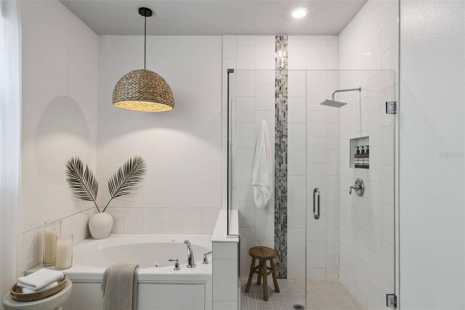 6935 HIGGS ALLEY, Orlando, FL 32827 Primary Bath
