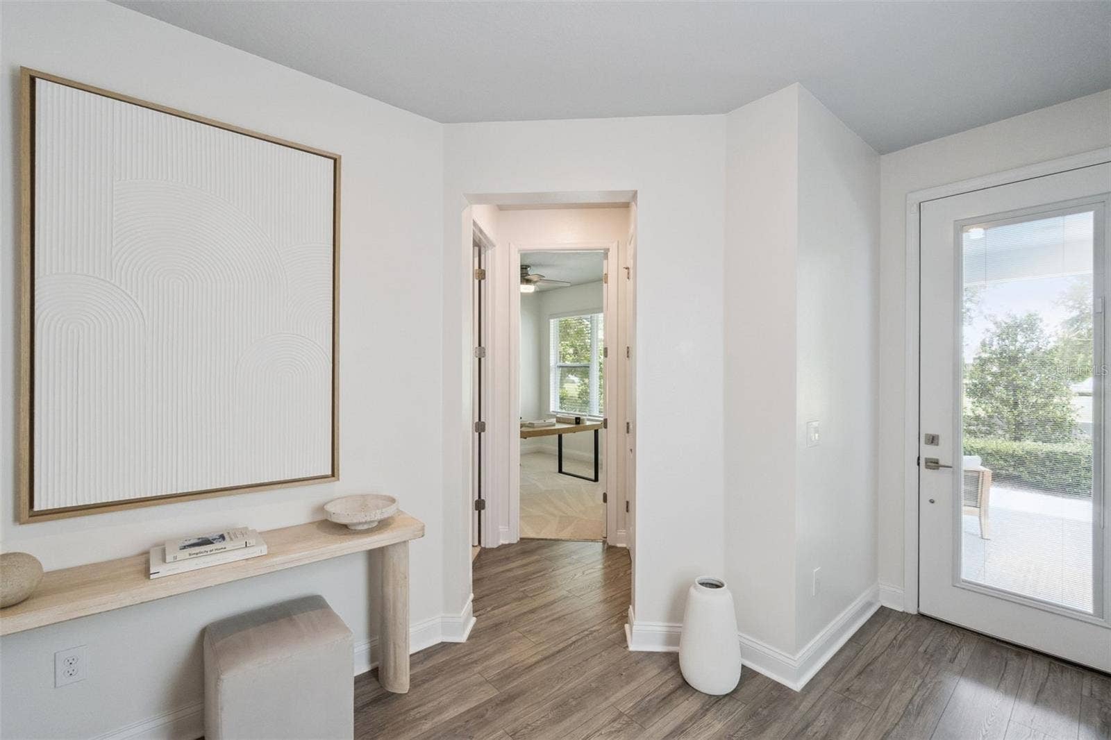 6935 HIGGS ALLEY, Orlando, FL 32827 Foyer