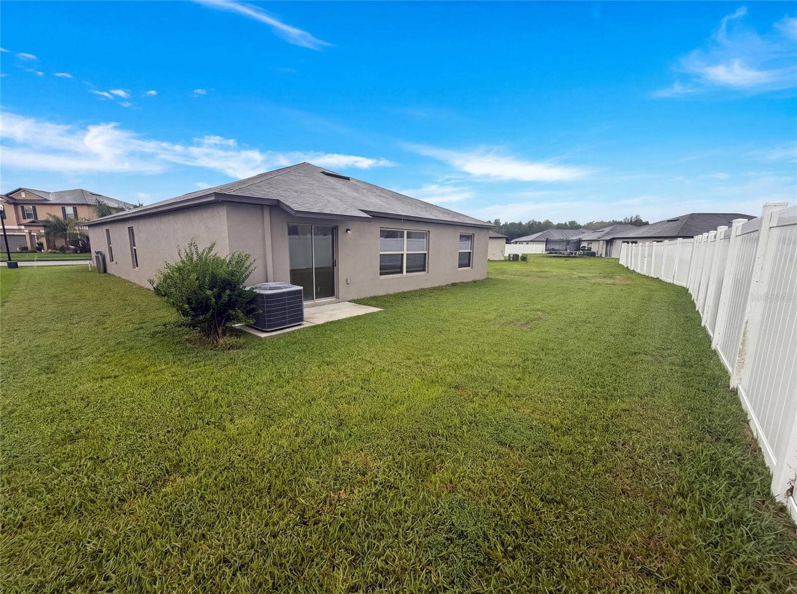 39693 HARVEST CREEK LANE, Zephyrhills, FL 33540