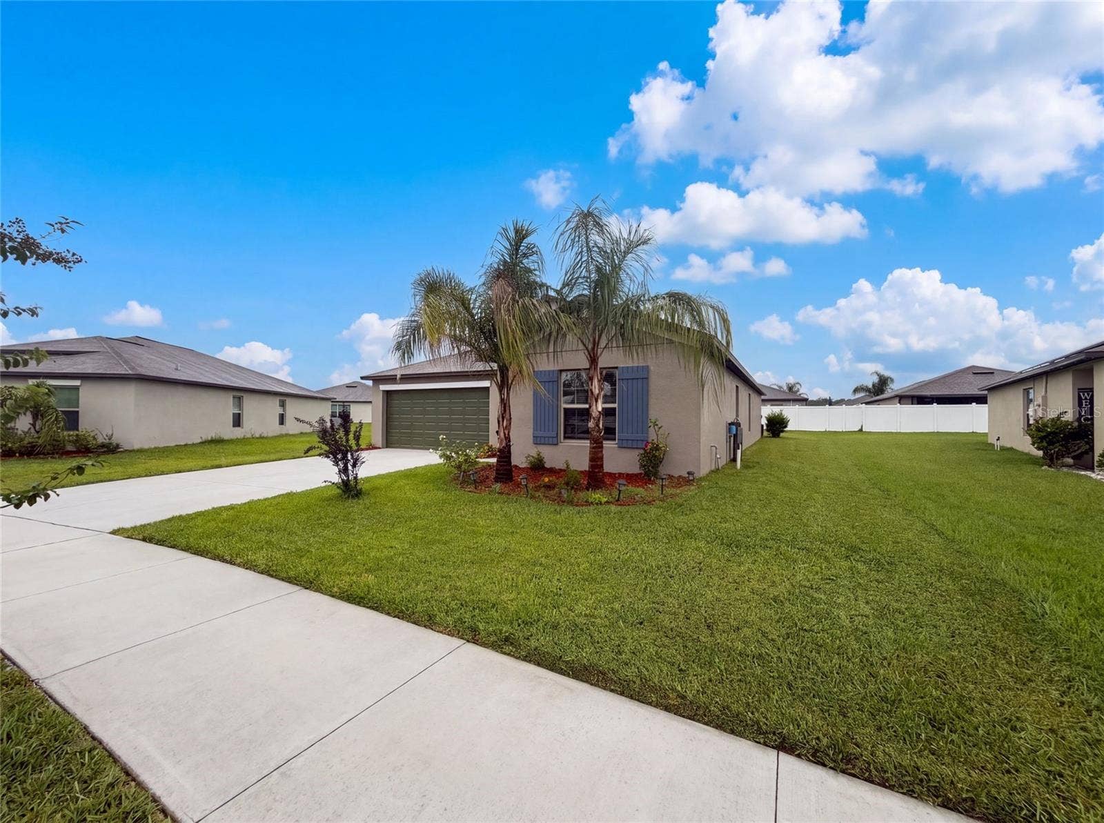 39693 HARVEST CREEK LANE, Zephyrhills, FL 33540