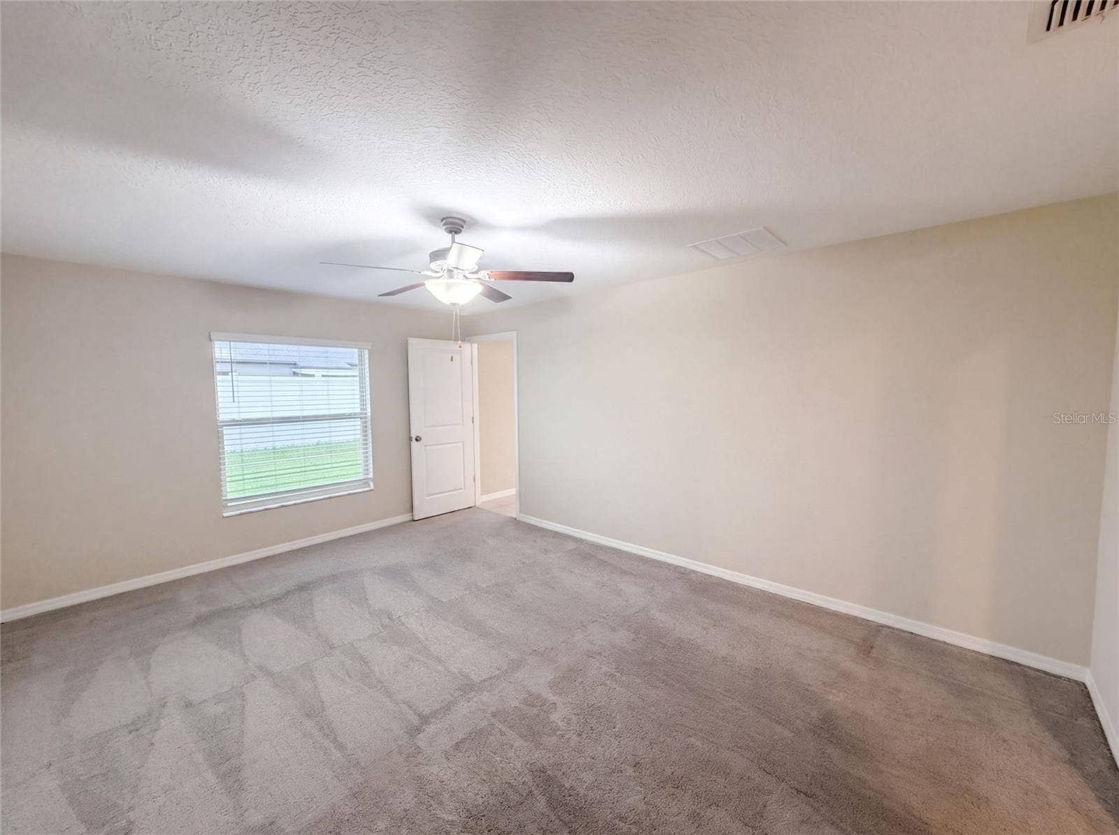 39693 HARVEST CREEK LANE, Zephyrhills, FL 33540