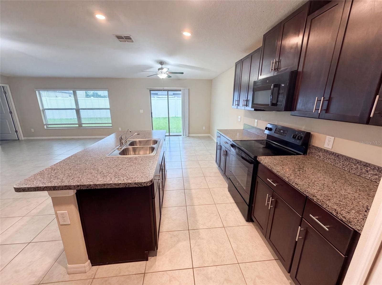 39693 HARVEST CREEK LANE, Zephyrhills, FL 33540