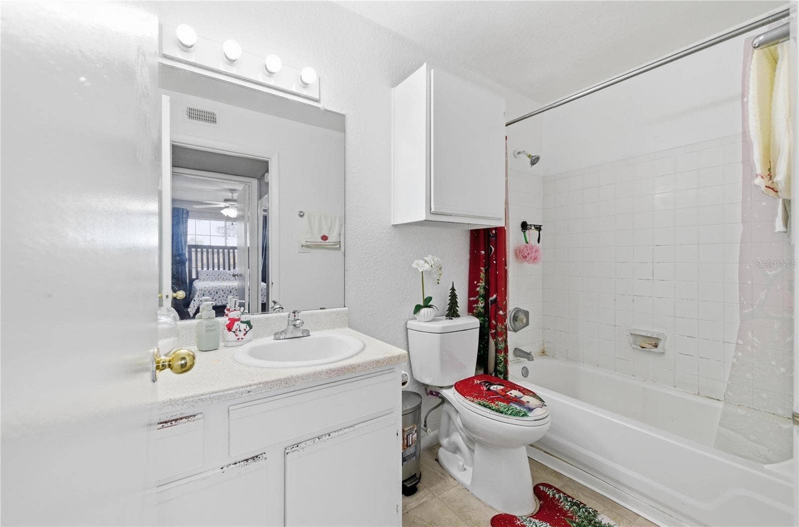 4401 THORNBRIAR LANE, #R106, Orlando, FL 32822 4401 THORNBRIAR LANE, #R106, Orlando, FL 32822