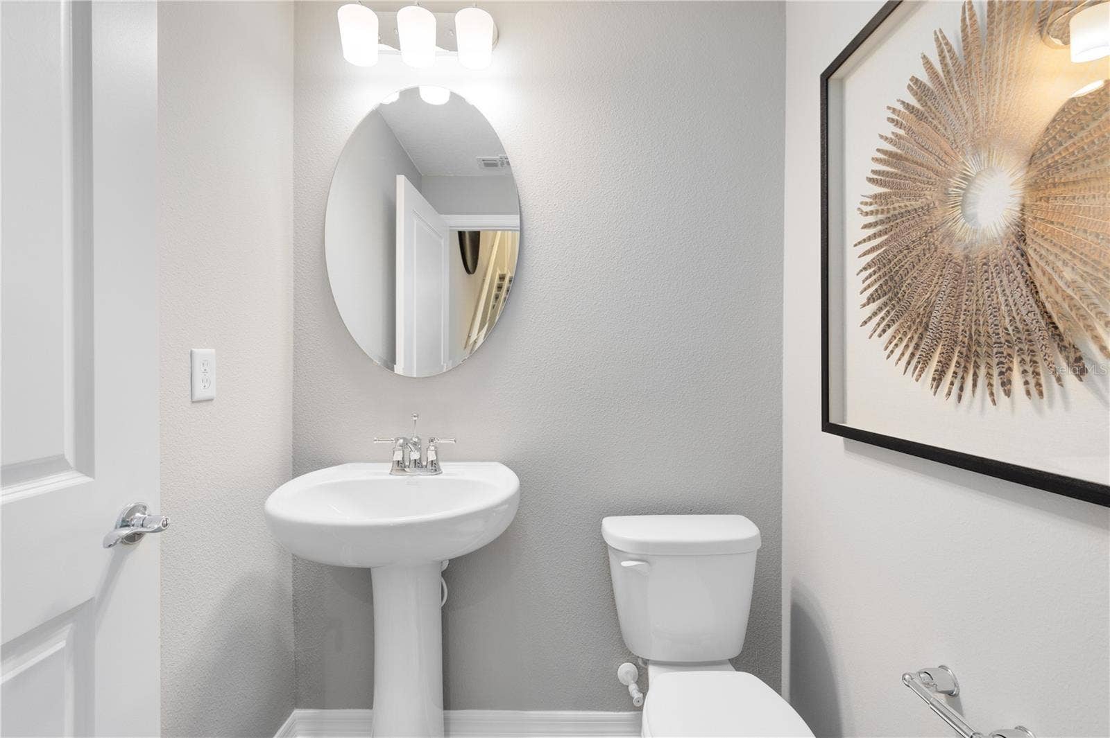 4580 ORCHARD VIEW ALLEY, Clermont, FL 34714 Model Home Design Only. Pictures and furnishings are for illustrative purposes only. Elevations, colors and options may vary. Furniture is for model home staging only.
