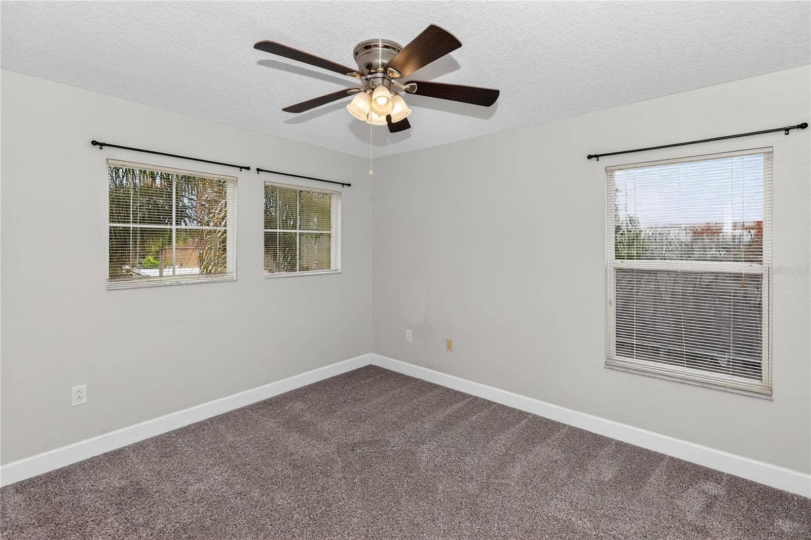 5890 ANSLEY WAY, Mount Dora, FL 32757