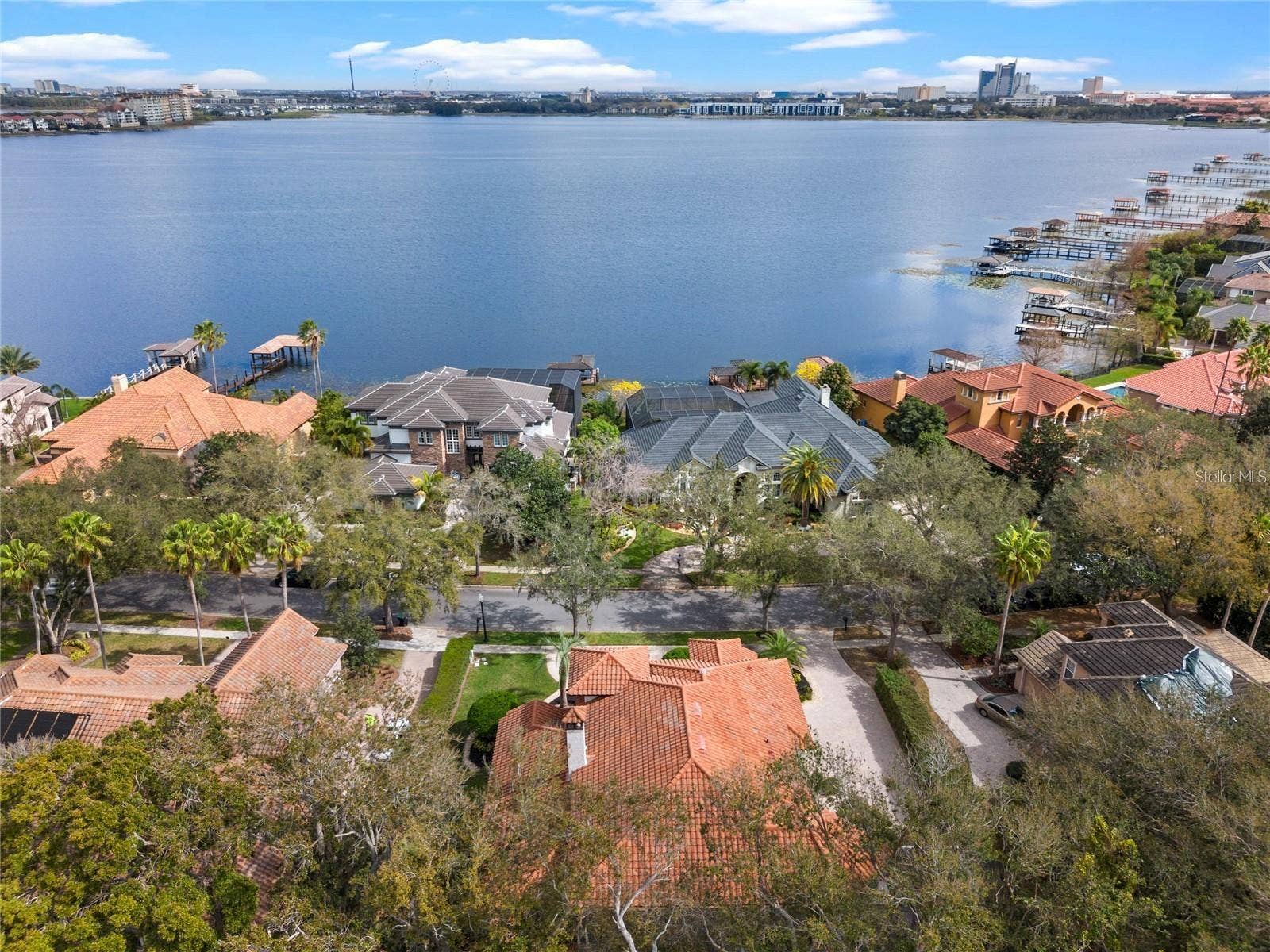 8826 SOUTHERN BREEZE DRIVE, Orlando, FL 32836 8826 SOUTHERN BREEZE DRIVE, Orlando, FL 32836
