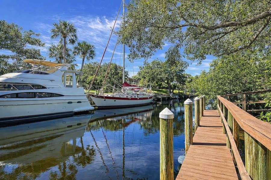 Property photo for 1901 UPPER COVE TERRACE, Sarasota, FL