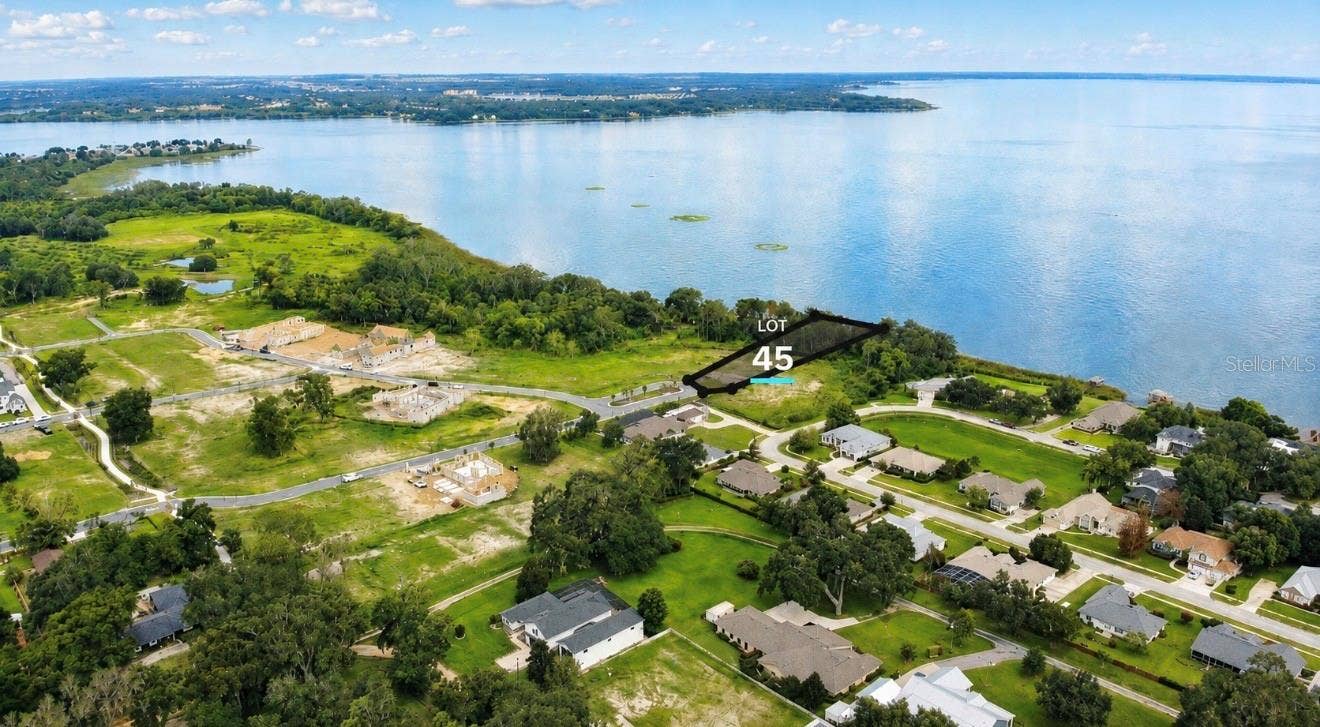 552 WALKER STREET, Oakland, FL 34787 552 WALKER STREET, Oakland, FL 34787