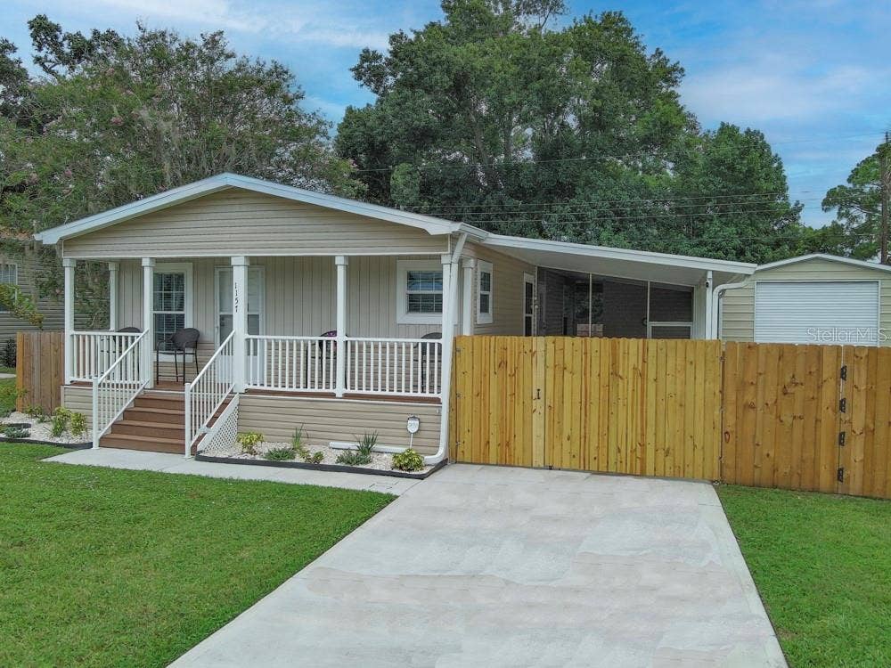 1157 MILLBROOK AVENUE, Port Orange, FL 32127