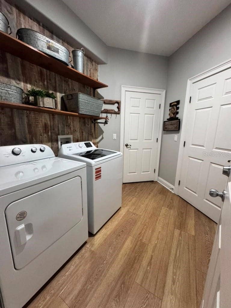 6956 BRESCIA WAY, Orlando, FL 32819 6956 BRESCIA WAY, Orlando, FL 32819