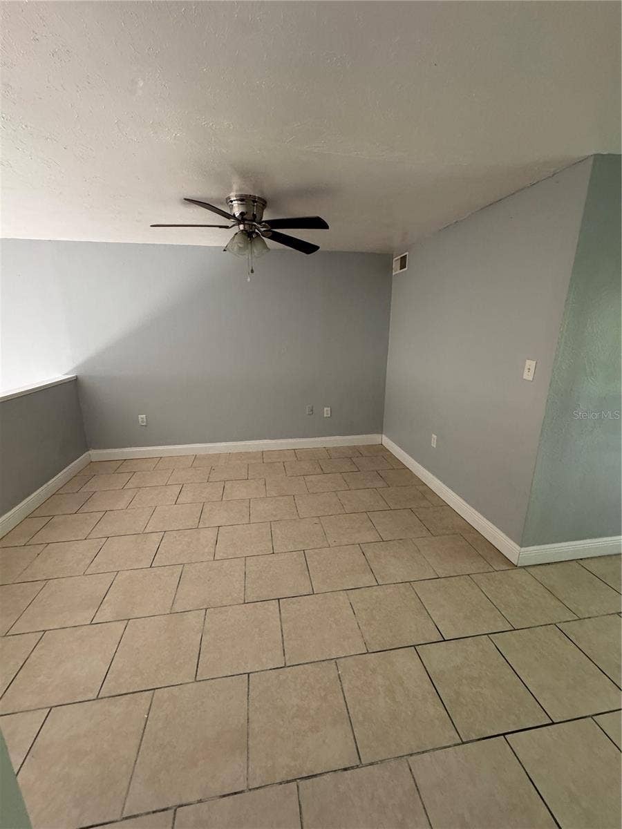 3976 CRAYRICH CIRCLE, #C1, Orlando, FL 32839 Primary bedroom