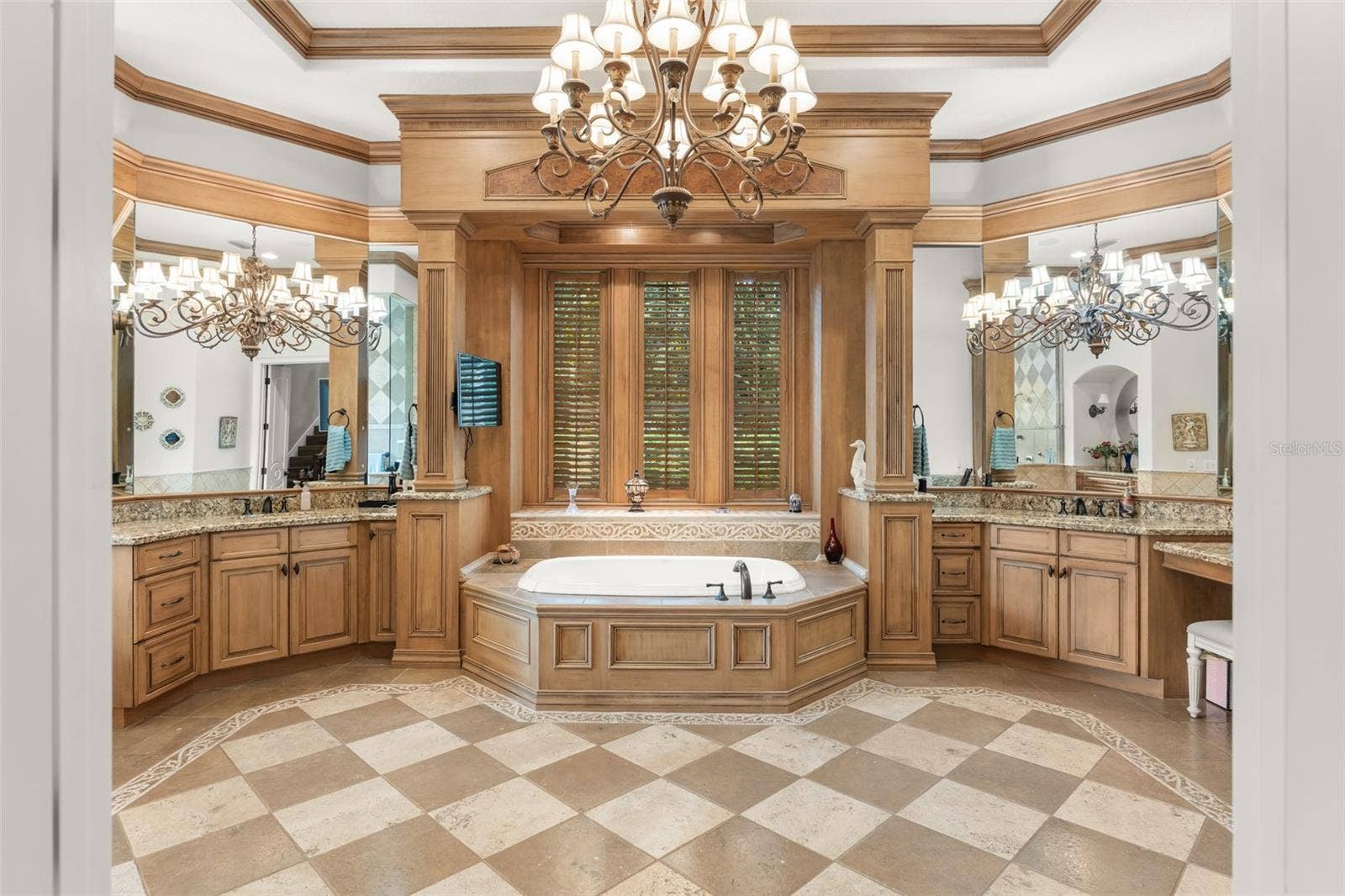6055 LOUISE COVE DRIVE, Windermere, FL 34786 6055 LOUISE COVE DRIVE, Windermere, FL 34786
