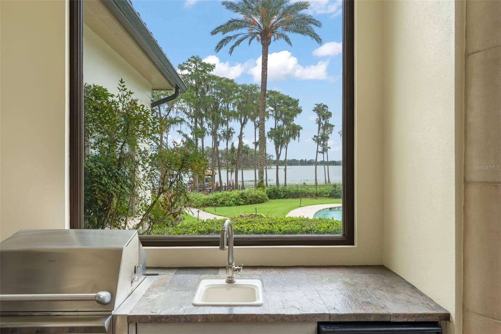 6055 LOUISE COVE DRIVE, Windermere, FL 34786 6055 LOUISE COVE DRIVE, Windermere, FL 34786