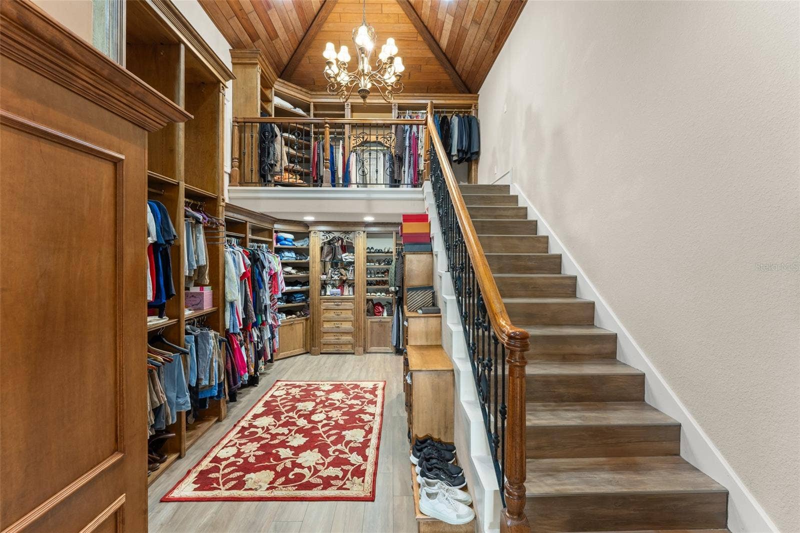 6055 LOUISE COVE DRIVE, Windermere, FL 34786 6055 LOUISE COVE DRIVE, Windermere, FL 34786