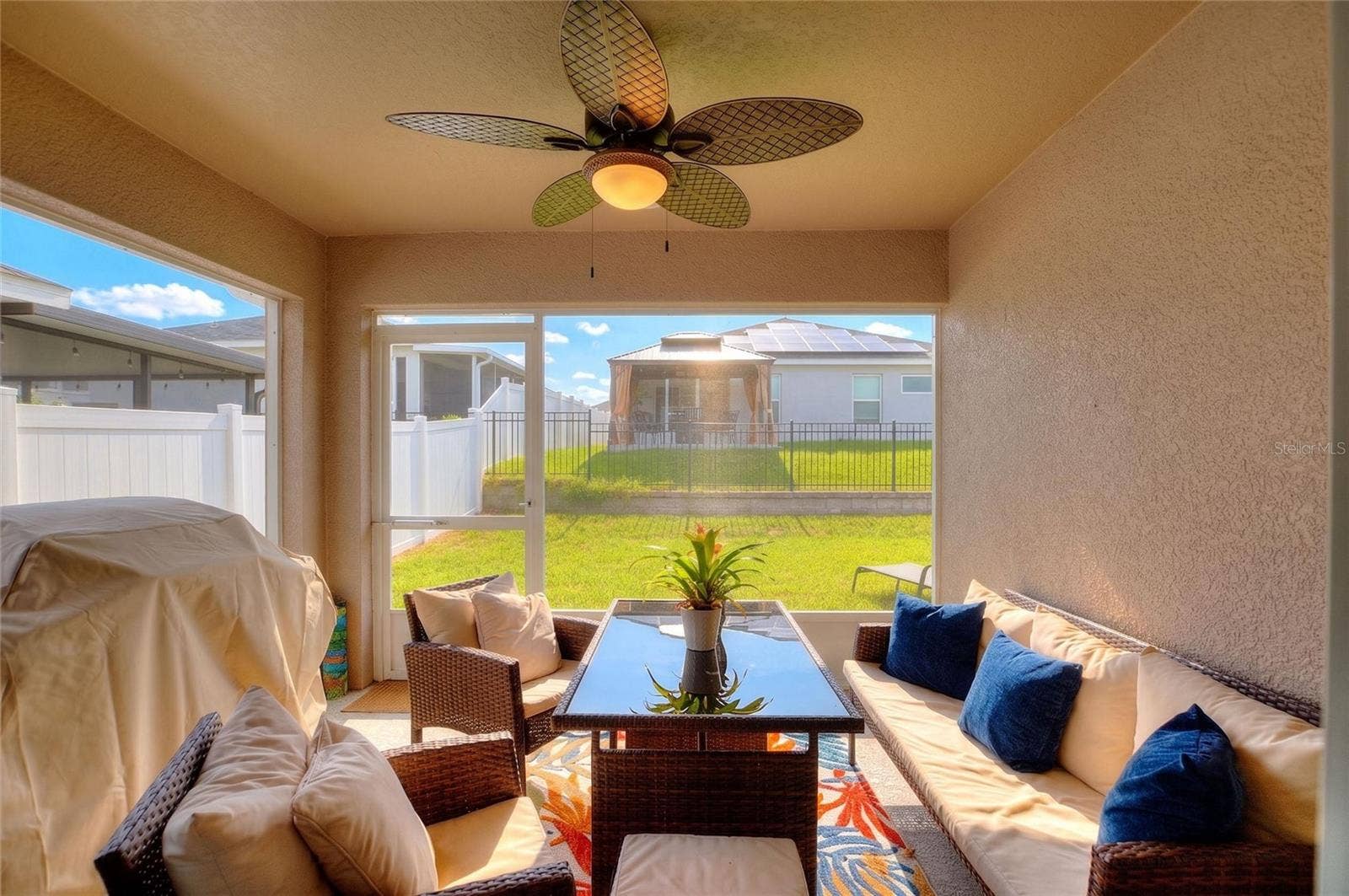 2295 SUNSET WAY, Davenport, FL 33837 Private Screened Lanai to Relax