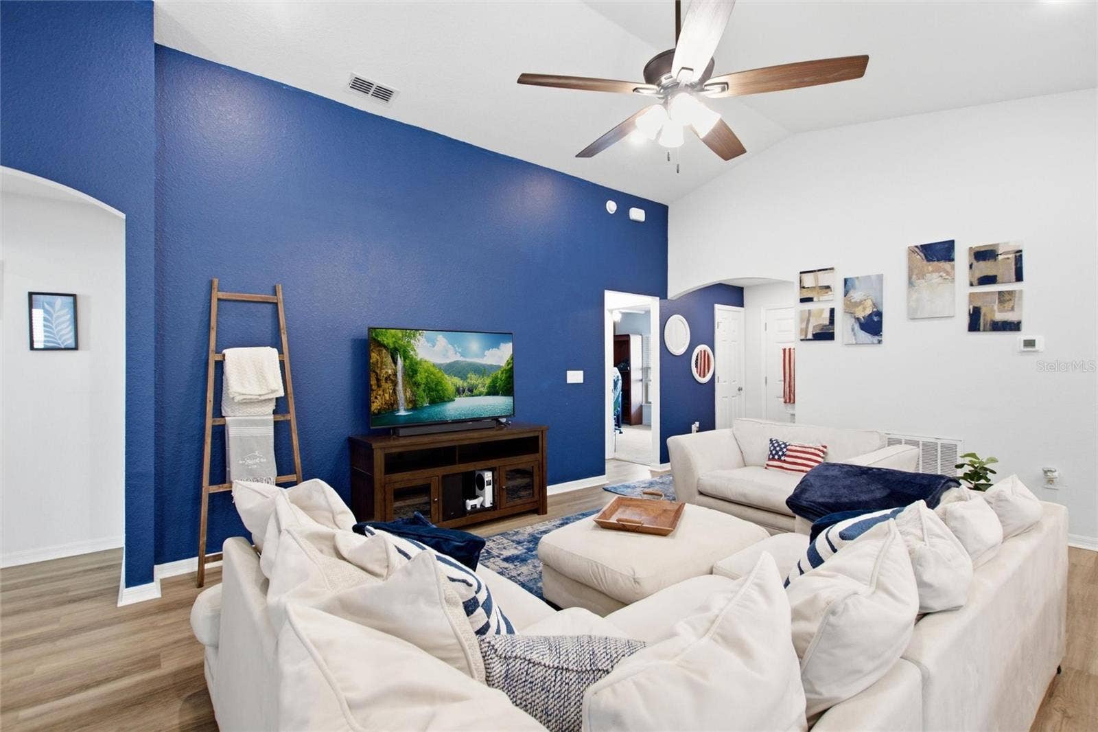 2295 SUNSET WAY, Davenport, FL 33837 Living Room