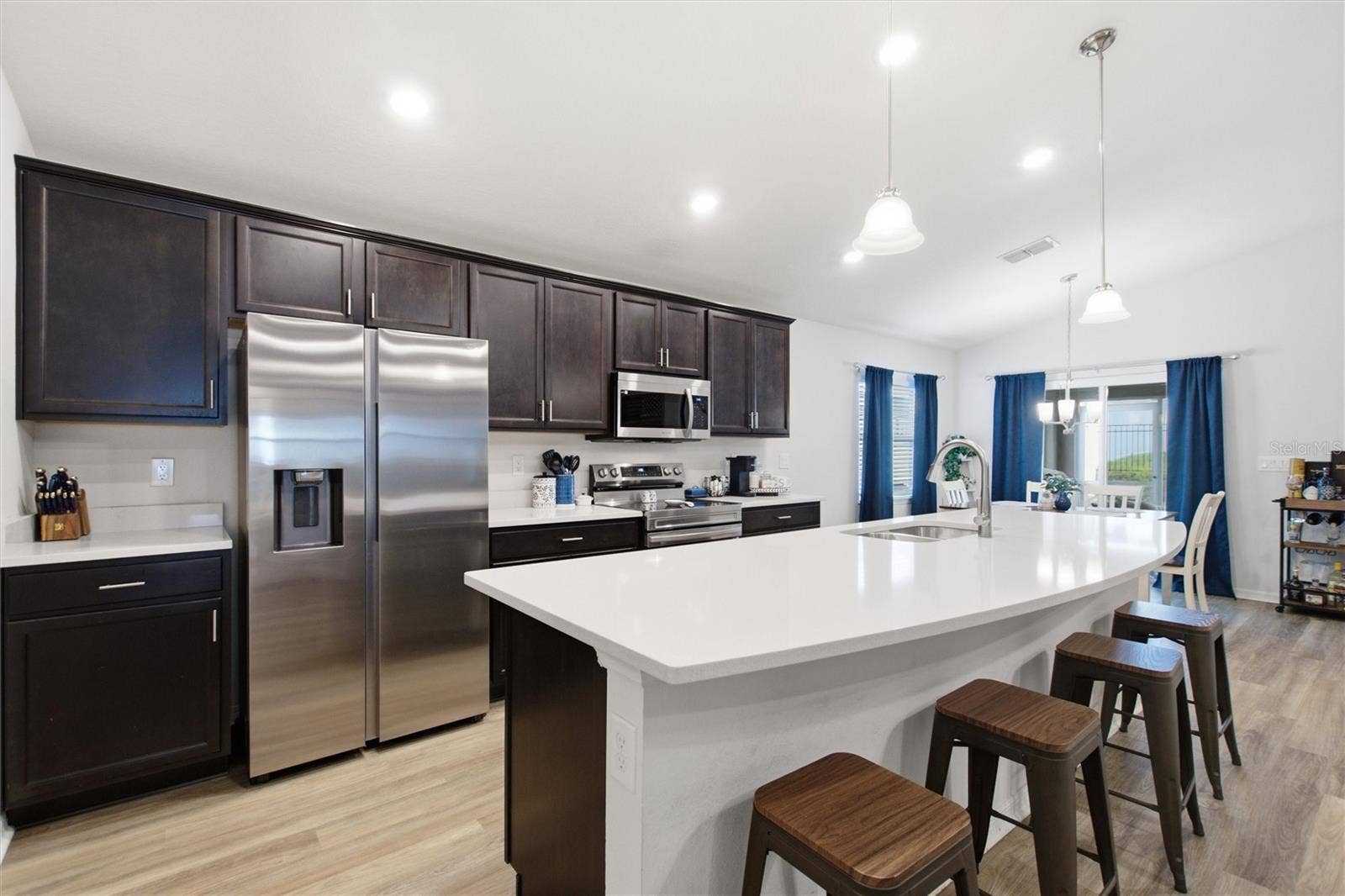 2295 SUNSET WAY, Davenport, FL 33837 Kitchen with Breakfast Area