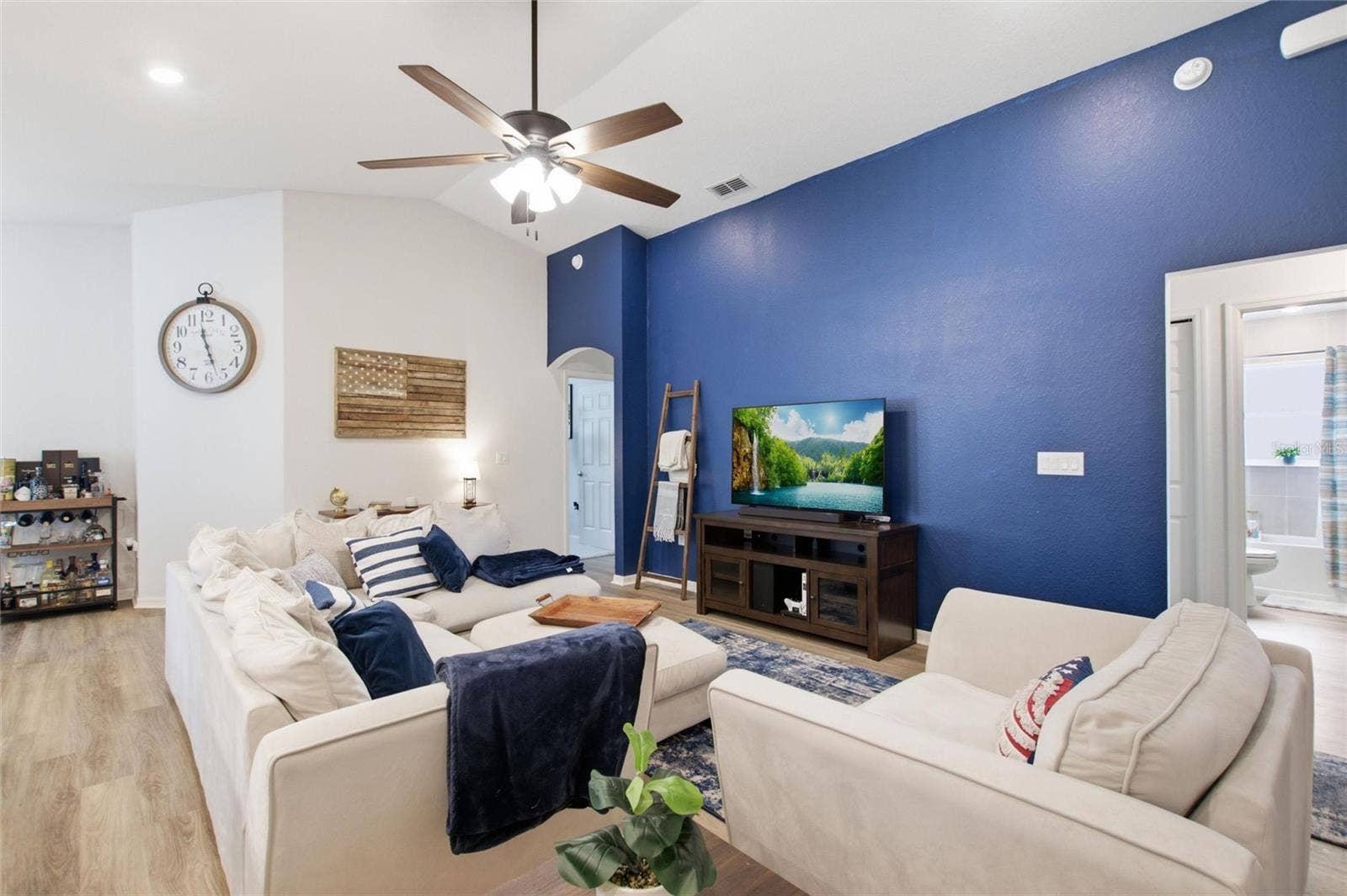 2295 SUNSET WAY, Davenport, FL 33837 Living Room