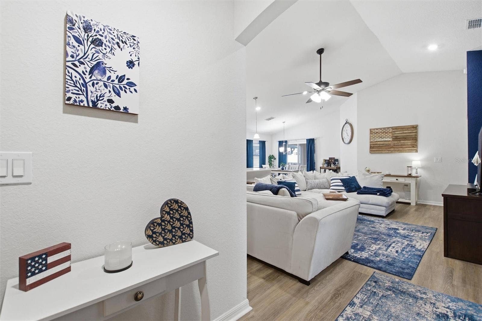 2295 SUNSET WAY, Davenport, FL 33837 Foyer / Entrance