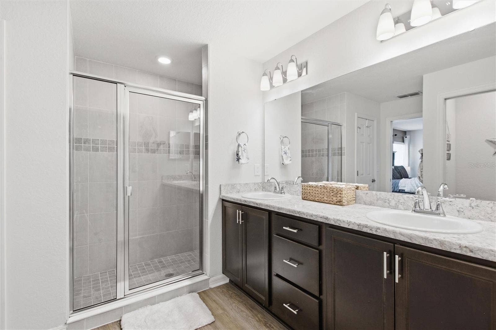 2295 SUNSET WAY, Davenport, FL 33837 Primary Bathroom with Tile Shower