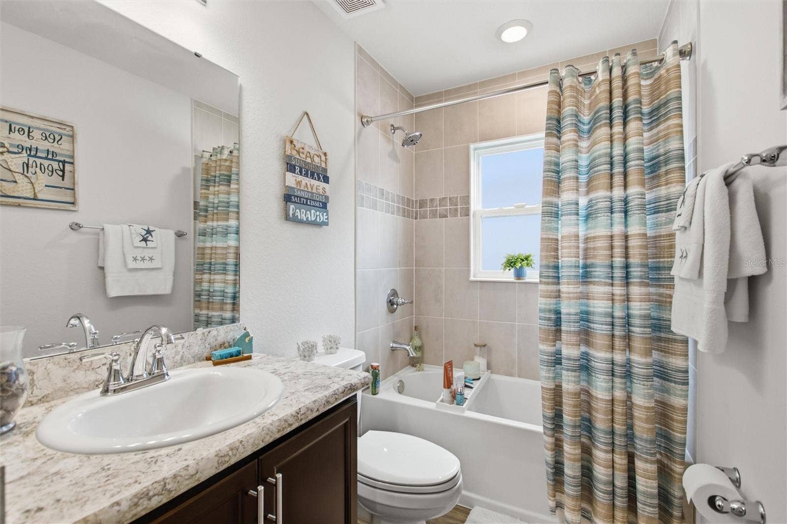 2295 SUNSET WAY, Davenport, FL 33837 Guest Bathroom