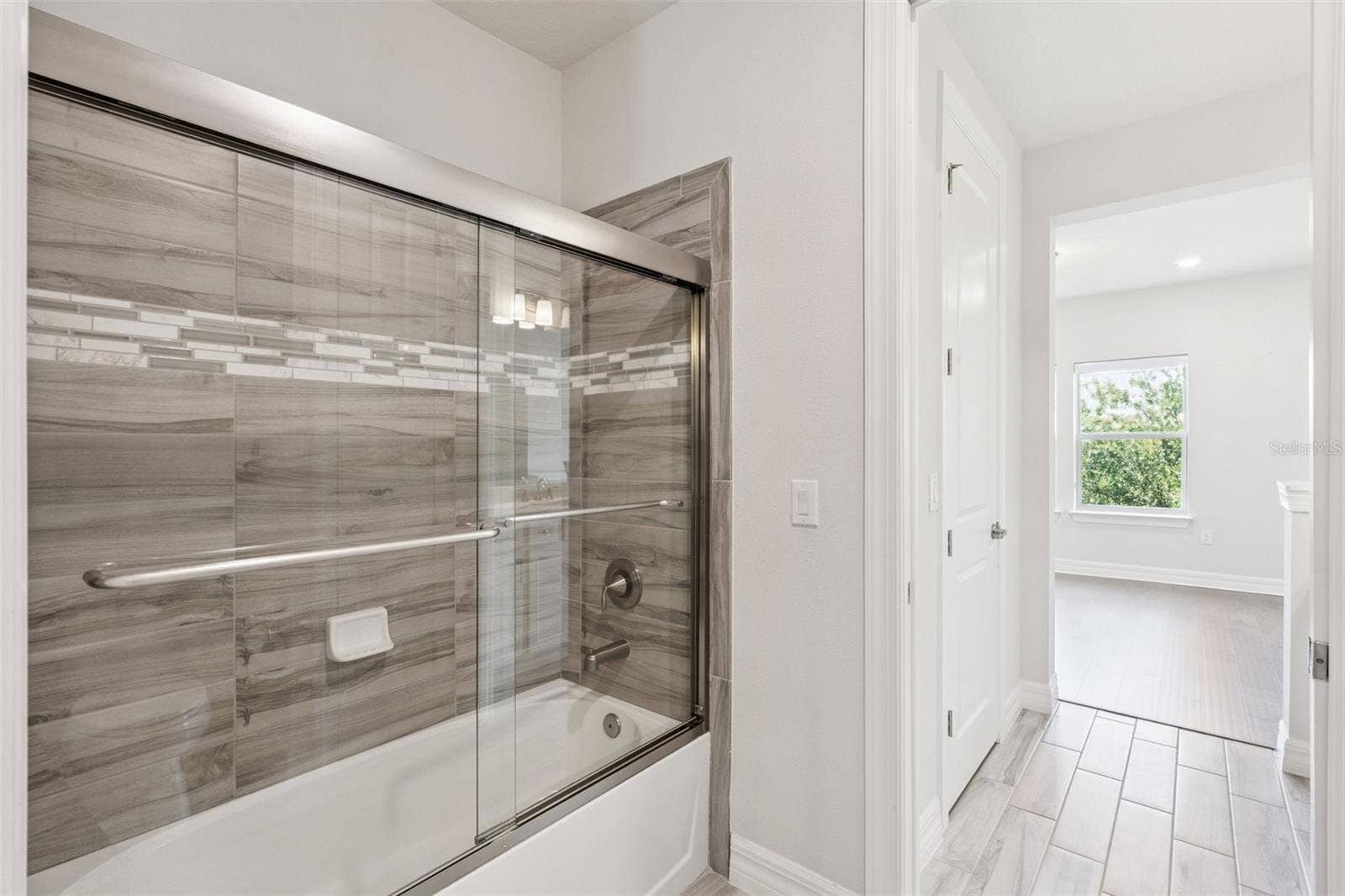 9070 WOODLAND FOREST ROAD, Orlando, FL 32836 9070 WOODLAND FOREST ROAD, Orlando, FL 32836