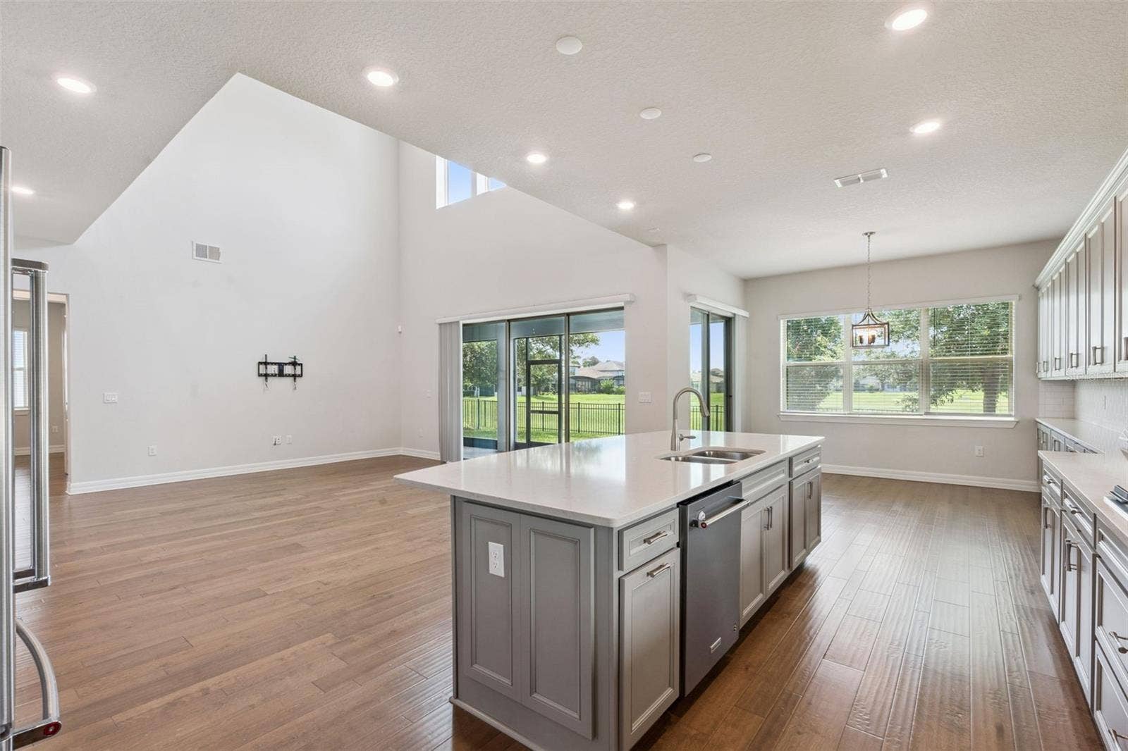 9070 WOODLAND FOREST ROAD, Orlando, FL 32836 9070 WOODLAND FOREST ROAD, Orlando, FL 32836