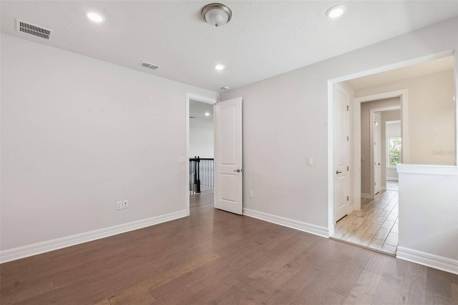 9070 WOODLAND FOREST ROAD, Orlando, FL 32836 9070 WOODLAND FOREST ROAD, Orlando, FL 32836