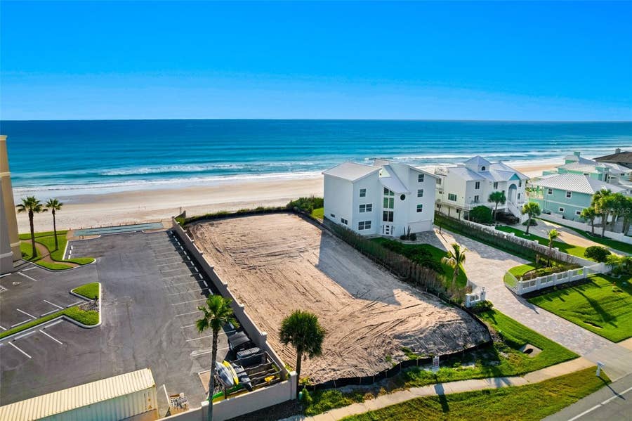 Property photo for New Smyrna Beach, FL