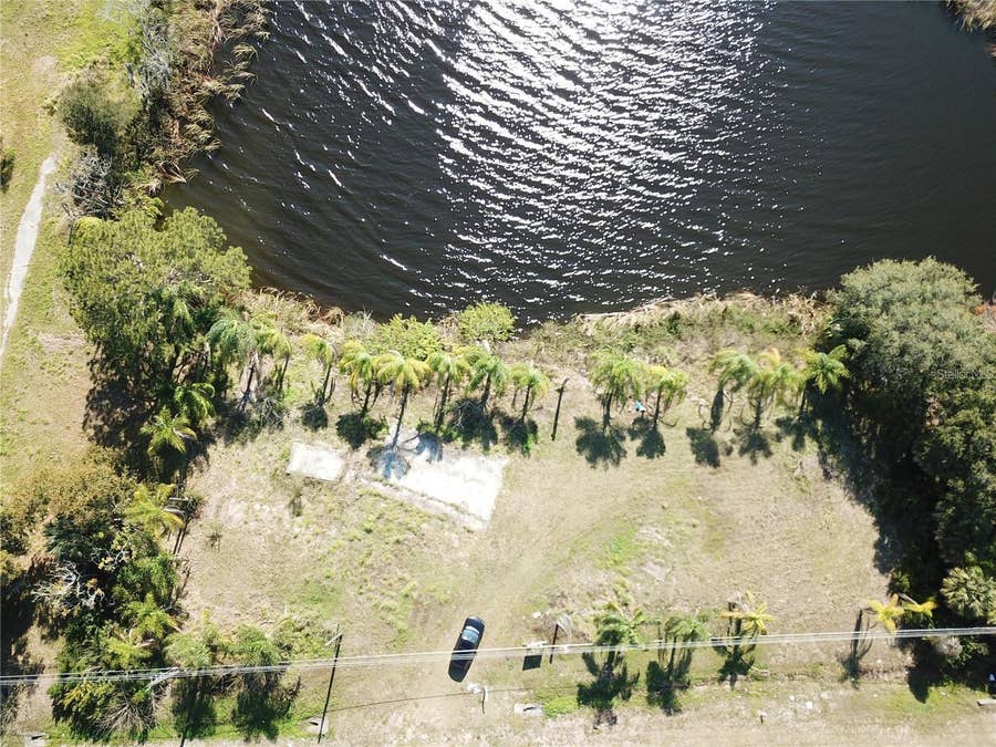 Property photo for 1683 US HIGHWAY 17 92, Lake Alfred, FL