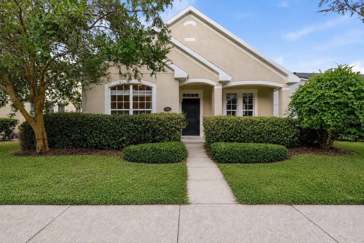 207 MANOR VIEW LANE, Deland, FL 32724