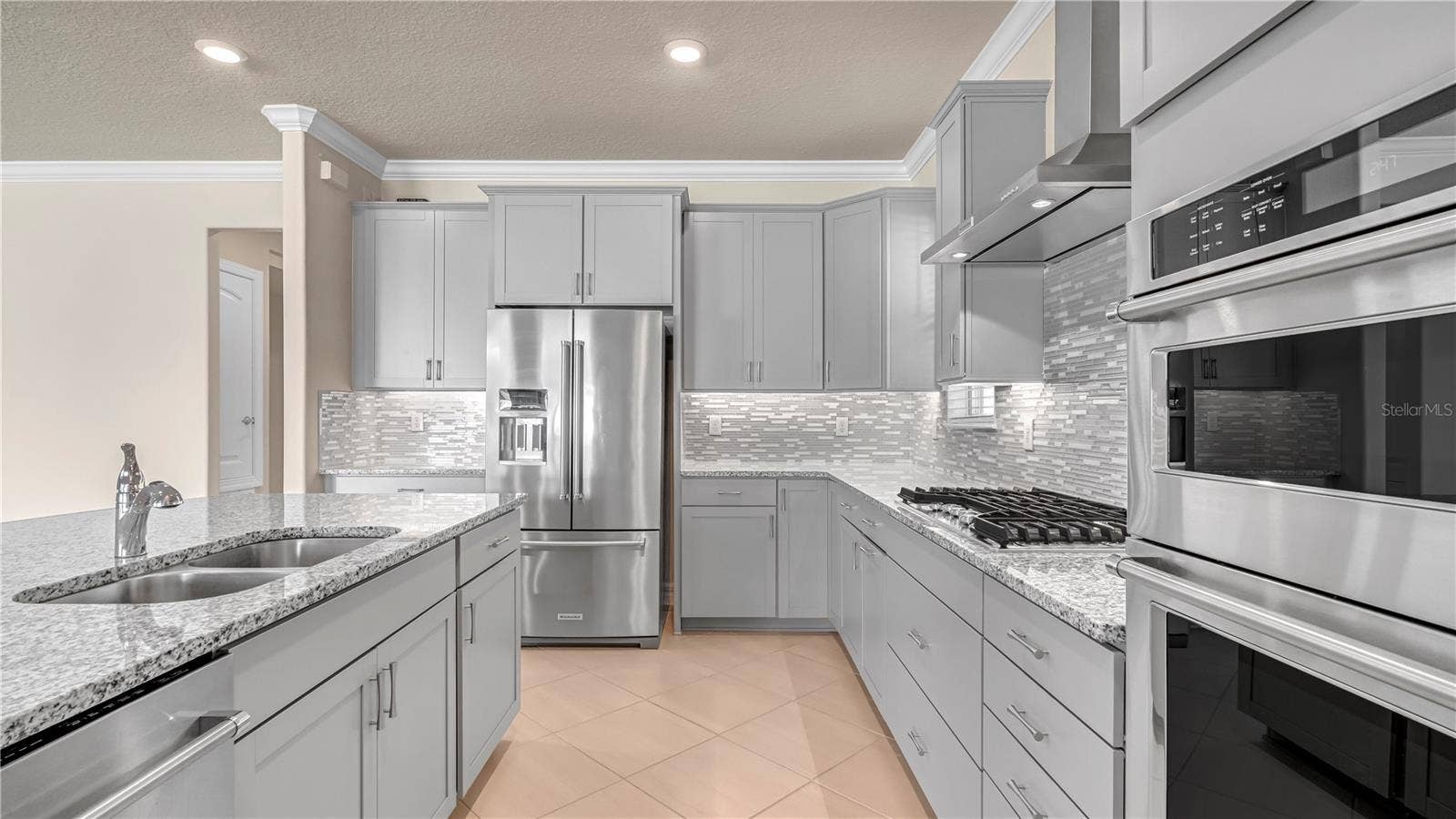 9212 HANGING VINE COURT, Orlando, FL 32836 9212 HANGING VINE COURT, Orlando, FL 32836