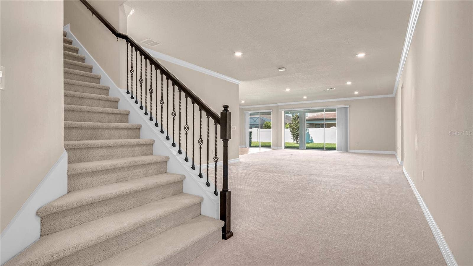 9212 HANGING VINE COURT, Orlando, FL 32836 9212 HANGING VINE COURT, Orlando, FL 32836