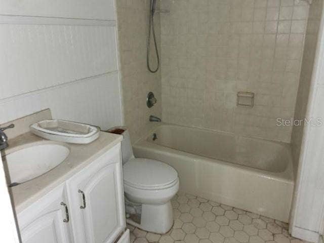 270 AMBERWOOD COURT, Ormond Beach, FL 32174