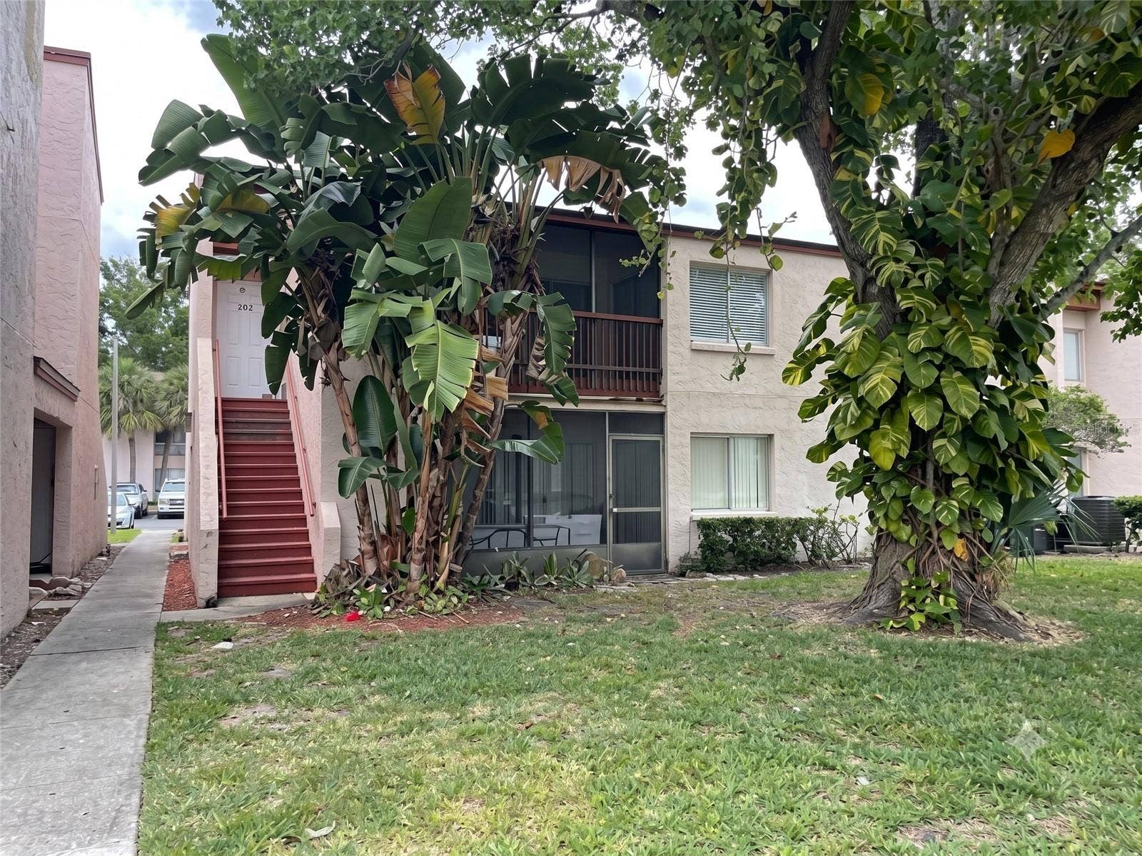 4322 LAKEWAY DRIVE, #13F, Orlando, FL 32839 4322 LAKEWAY DRIVE, #13F, Orlando, FL 32839