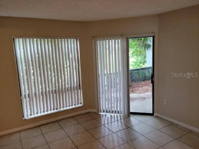 4322 LAKEWAY DRIVE, #13F, Orlando, FL 32839 4322 LAKEWAY DRIVE, #13F, Orlando, FL 32839