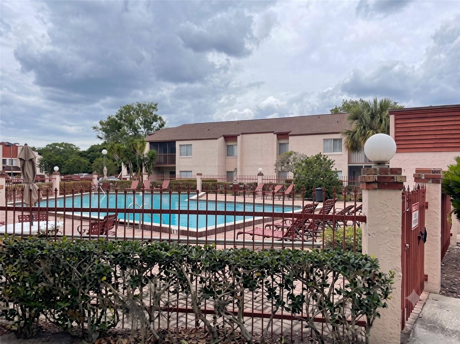4322 LAKEWAY DRIVE, #13F, Orlando, FL 32839 4322 LAKEWAY DRIVE, #13F, Orlando, FL 32839
