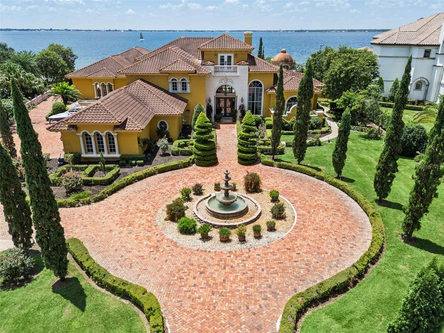 Property photo for 2961 LAKEVIEW DRIVE, Sebring, FL