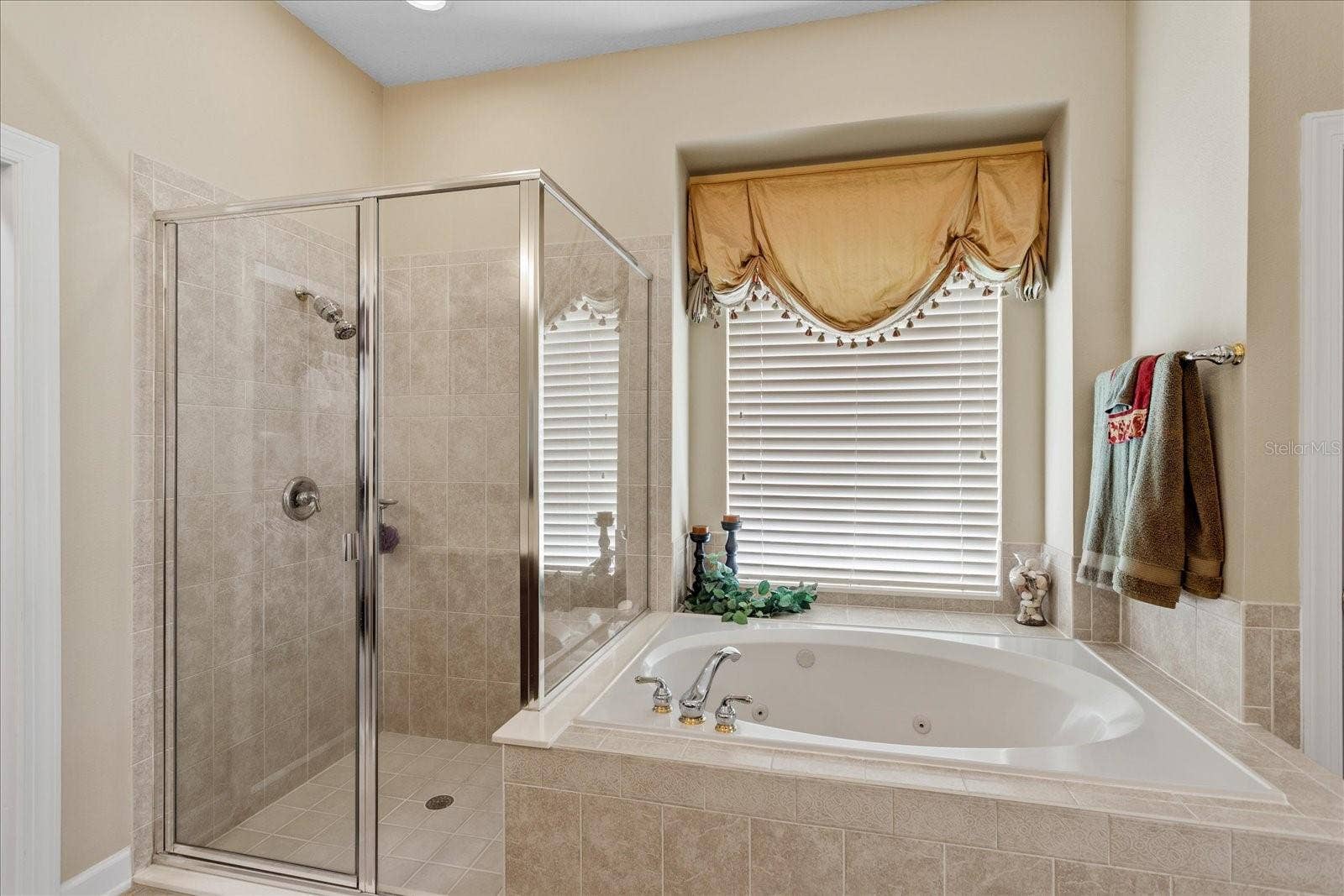 8241 TIBET BUTLER DRIVE, Windermere, FL 34786 8241 TIBET BUTLER DRIVE, Windermere, FL 34786