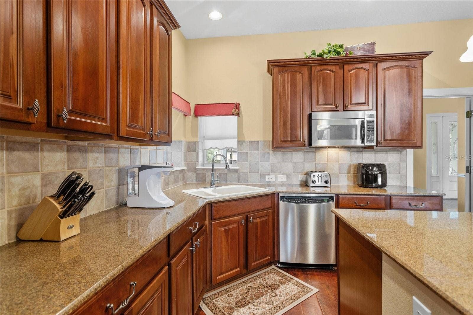 8241 TIBET BUTLER DRIVE, Windermere, FL 34786 8241 TIBET BUTLER DRIVE, Windermere, FL 34786