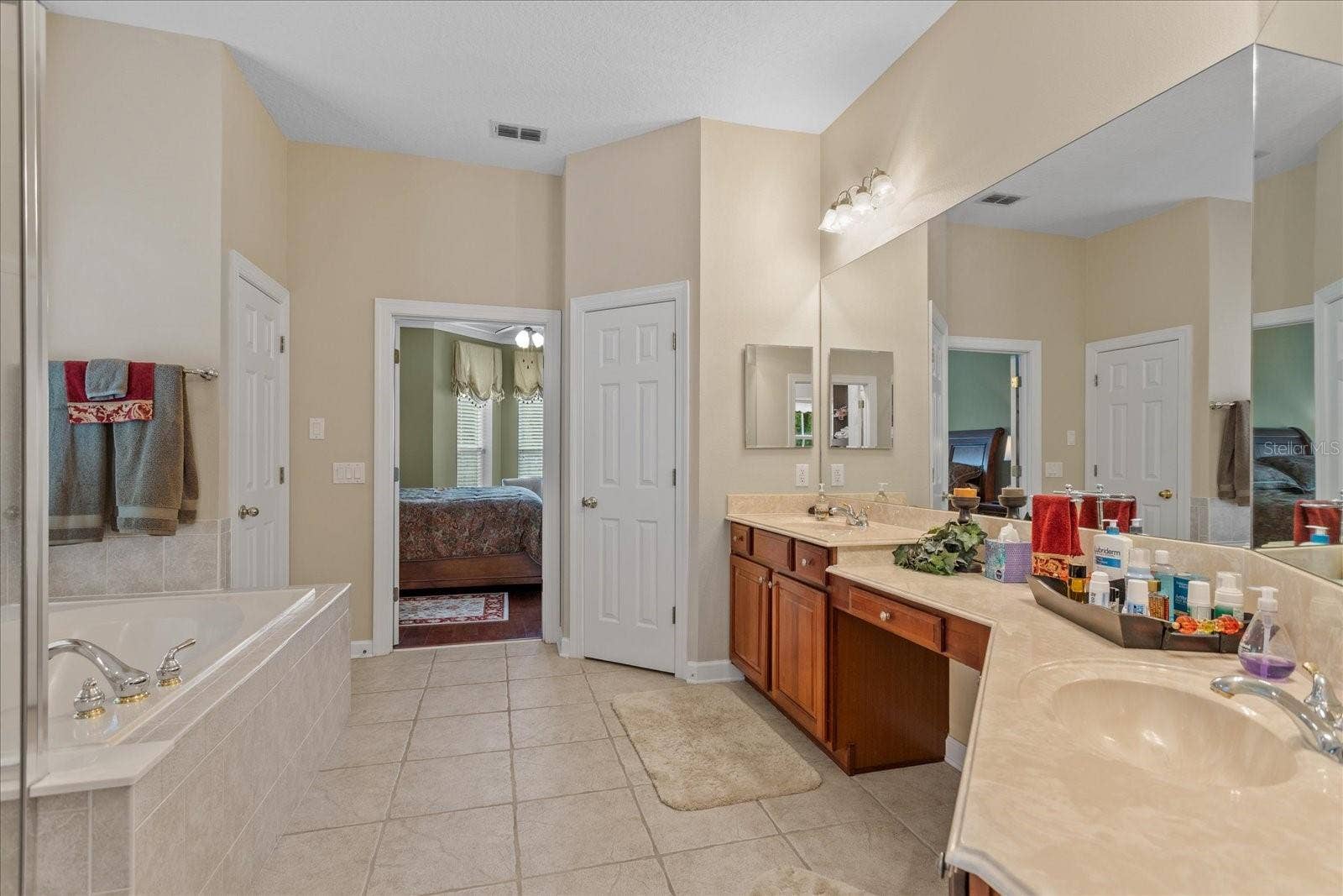 8241 TIBET BUTLER DRIVE, Windermere, FL 34786 8241 TIBET BUTLER DRIVE, Windermere, FL 34786