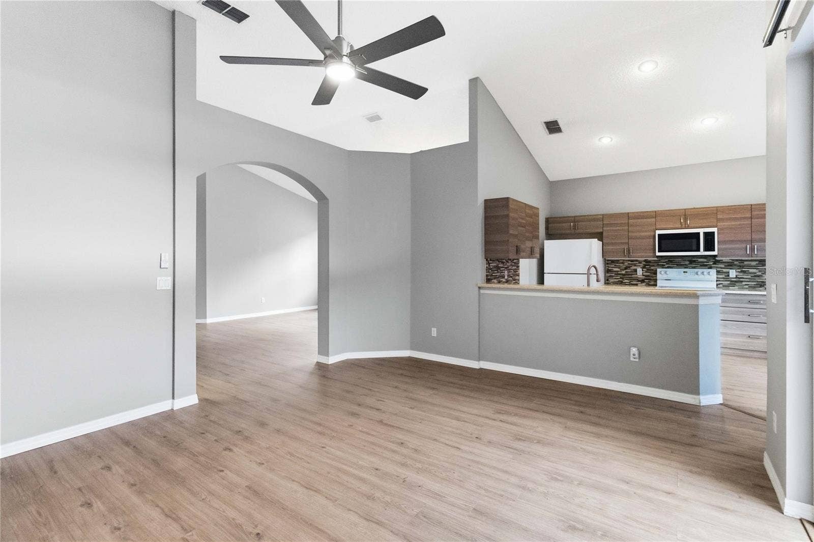 2412 RUNYON CIRCLE, Orlando, FL 32837